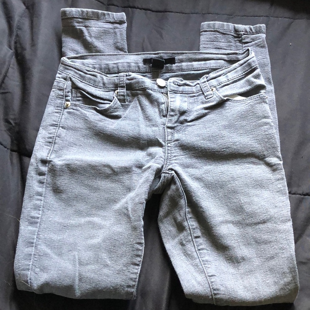 Grey skinny jeans